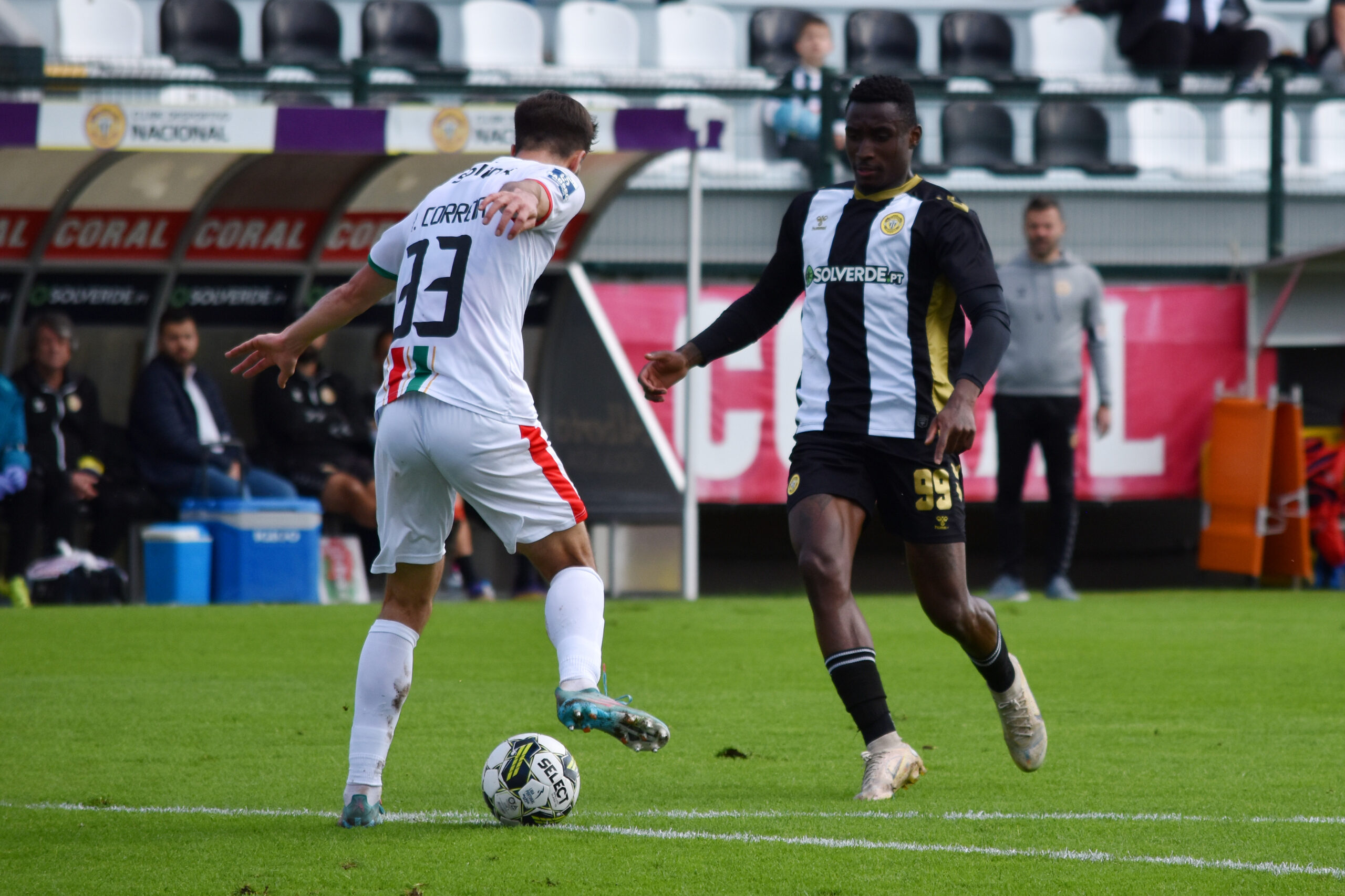 Nacional perde na receção ao Estrela da Amadora - Clube Desportivo Nacional  - Madeira