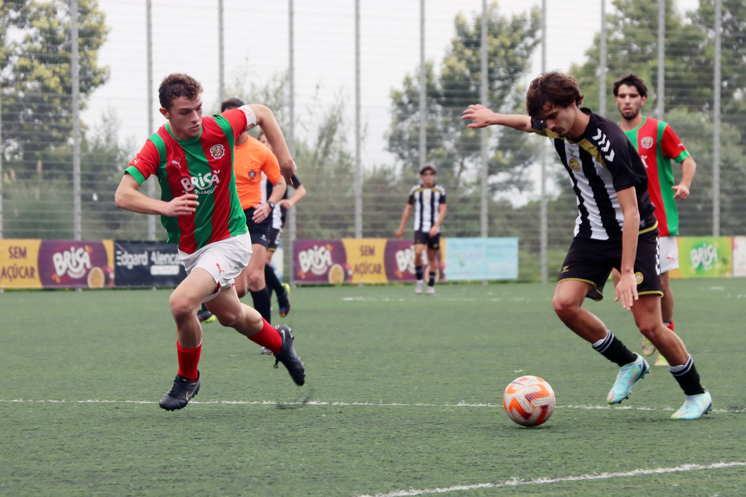 Juniores empatam na receção ao Marítimo - Clube Desportivo Nacional -  Madeira