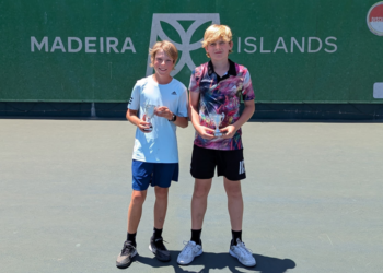 Ténis: Georgii Astashov e Francisca Pestana venceram Circuito Sub-12