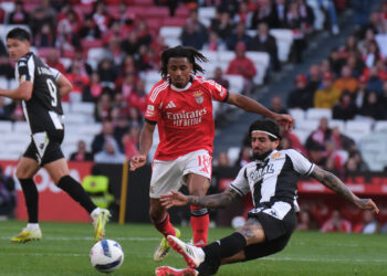 Derrota na visita ao Estádio da Luz