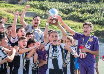 Formação: Sub-12 e Sub-13 sagram-se campeões regionais
