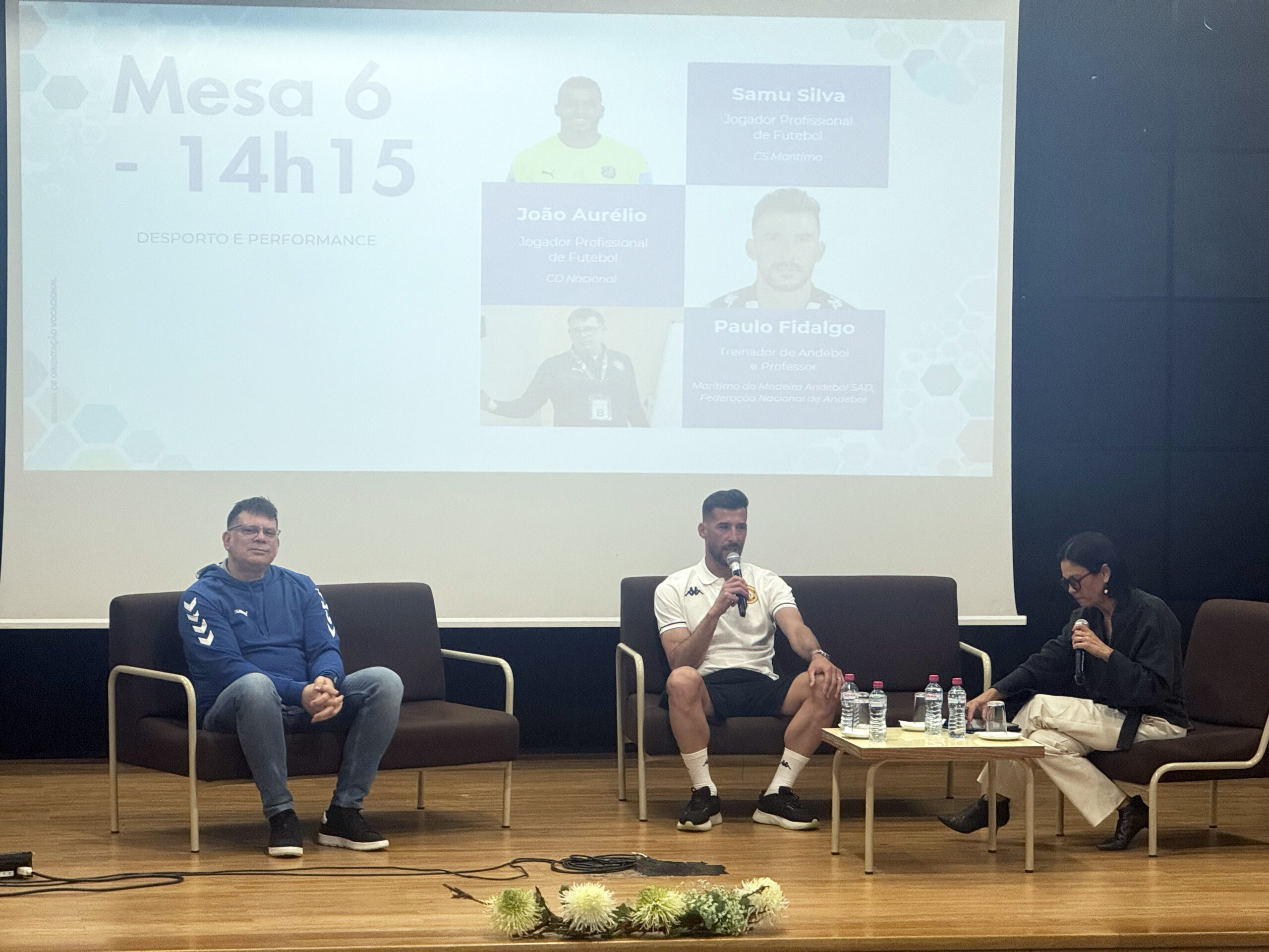 João Aurélio presente na Semana de Orientação Vocacional da Escola B2+3 HBG