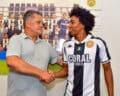 Daniel De La Cruz é reforço por uma época