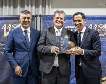 CD Nacional distinguido no 110.º aniversário da AF Madeira